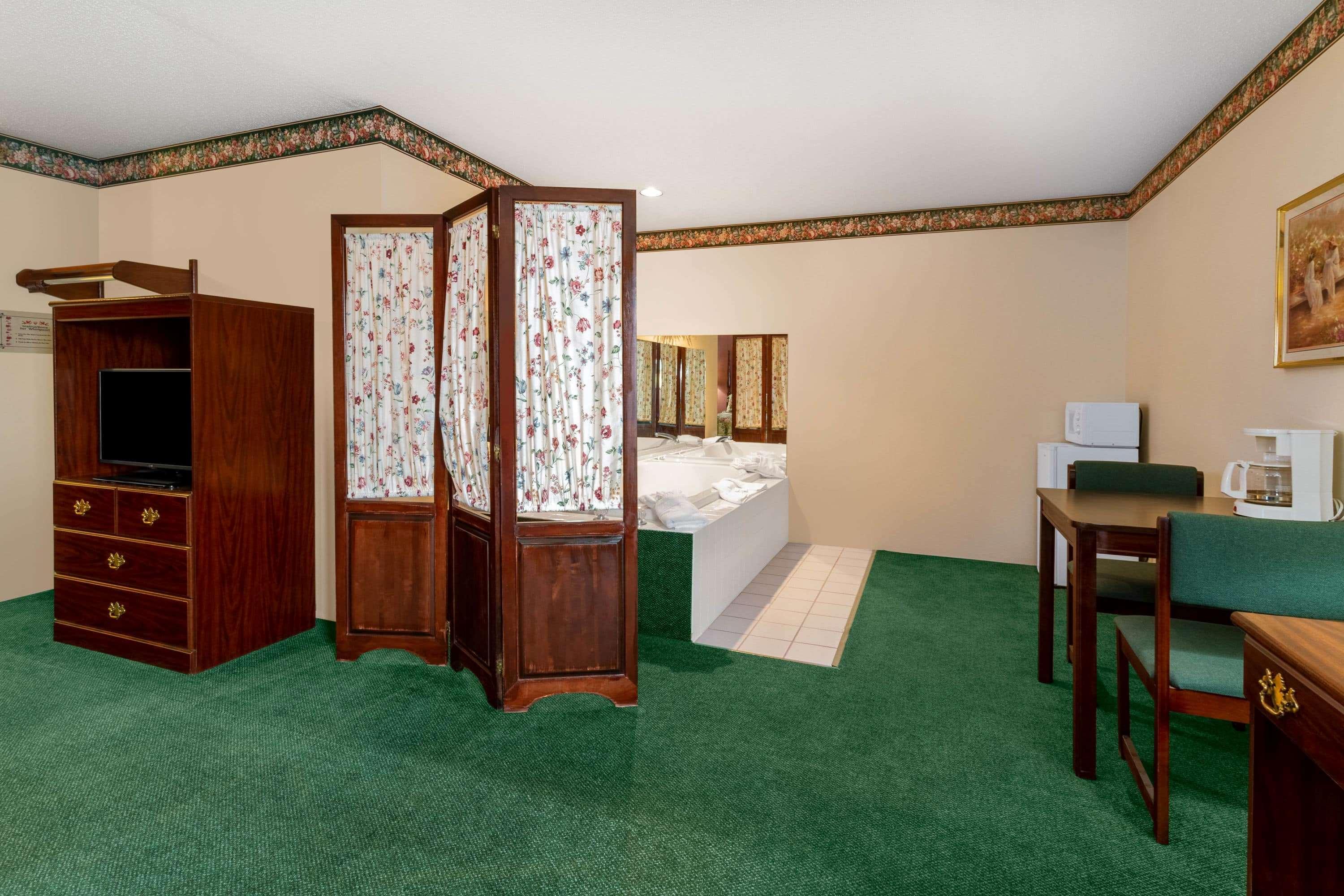 Super 8 By Wyndham Reedsburg Hotel Exterior photo